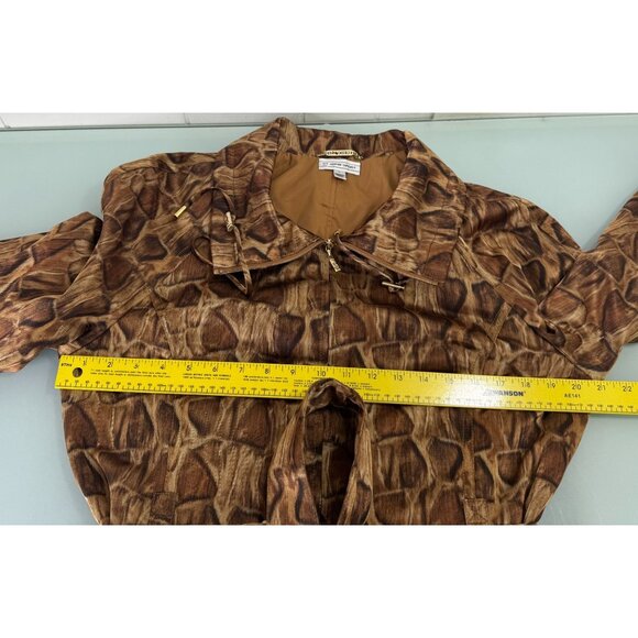 ST. JOHN Belted Trench Coat Jacket Womens Large L Satin Animal Print Full Zip - Picture 9 of 11